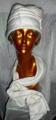 White Sculptured Fleece set